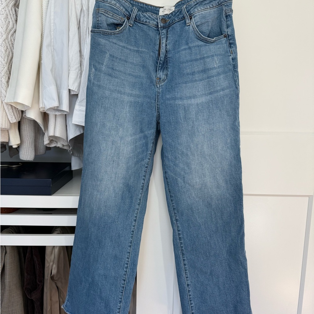Classic Blue Women's Cropped Jeans